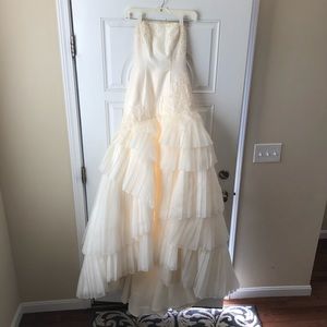 White By Vera Wang Wedding Dress Size 0 Ivory